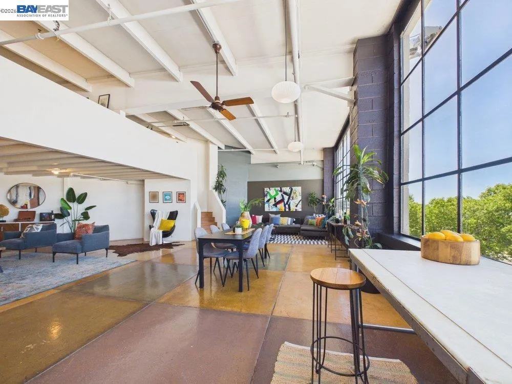 4053 Harlan St #315 Emeryville, CA 94608