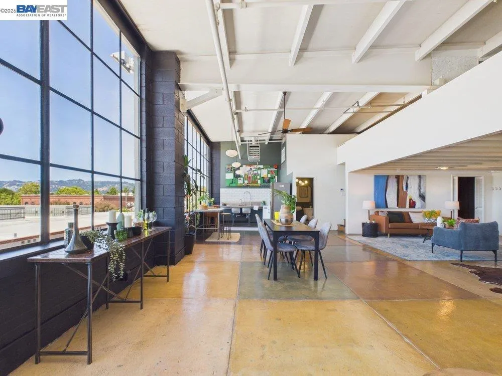 4053 Harlan St #315 Emeryville, CA 94608