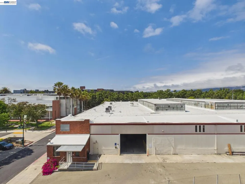 4053 Harlan St #315 Emeryville, CA 94608