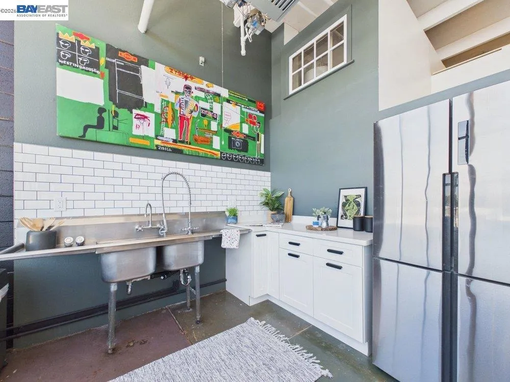4053 Harlan St #315 Emeryville, CA 94608
