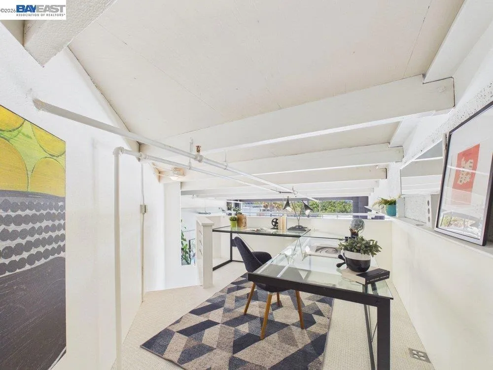 4053 Harlan St #315 Emeryville, CA 94608