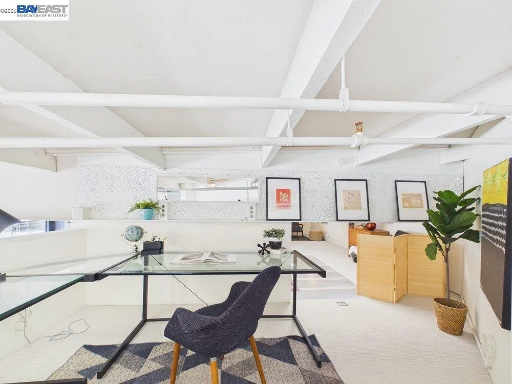 4053 Harlan St #315 Emeryville, CA 94608