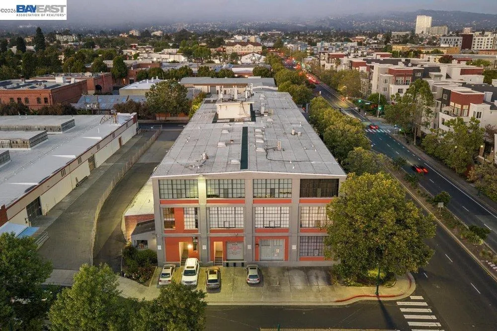 4053 Harlan St #315 Emeryville, CA 94608
