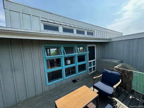54 Lewis Walk