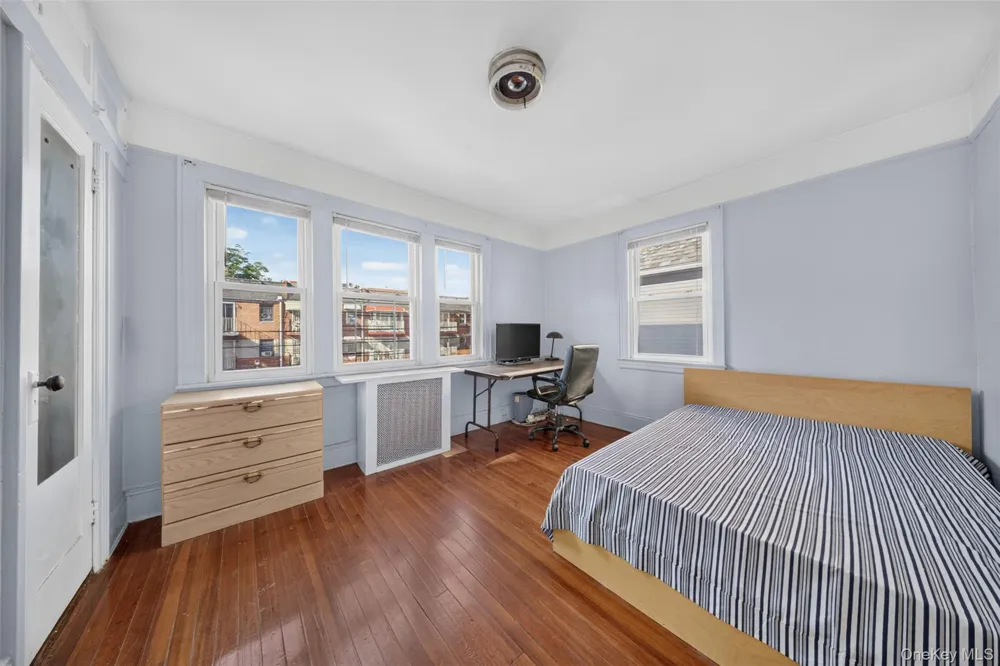 4084 Denman Street Elmhurst, NY 11373