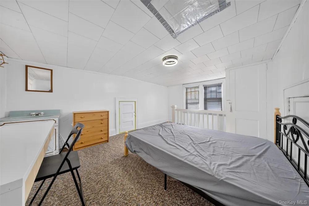 4084 Denman Street Elmhurst, NY 11373