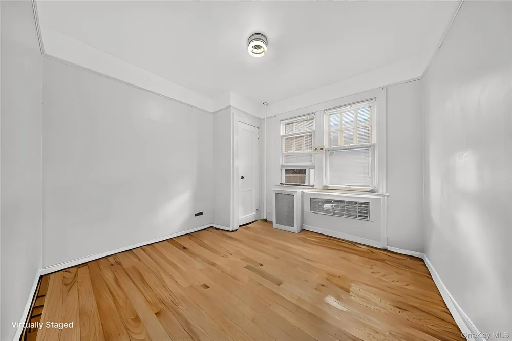 4084 Denman Street Elmhurst, NY 11373