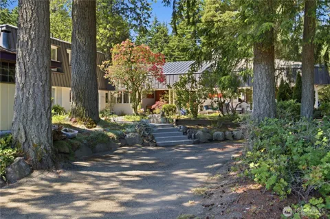 3050 SE Mullenix Road