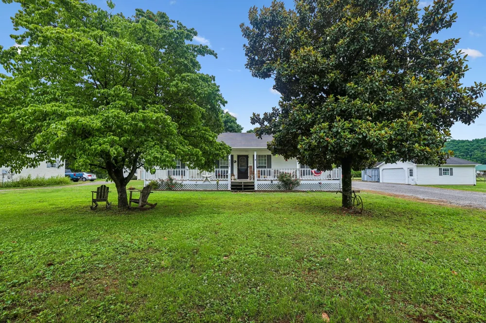 225 Woodbury Hwy Liberty, TN 37095