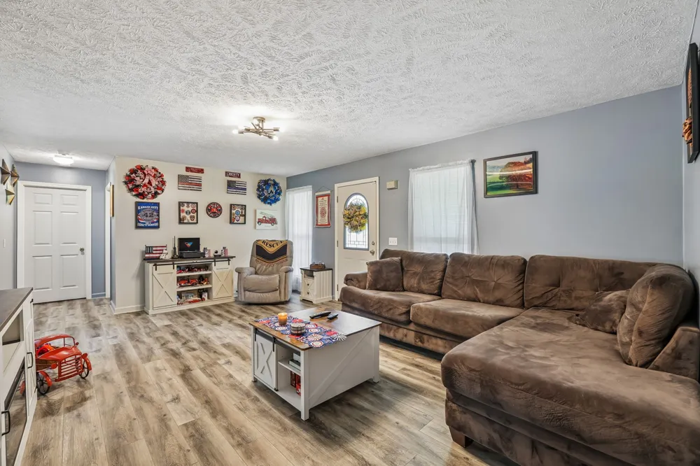 225 Woodbury Hwy Liberty, TN 37095