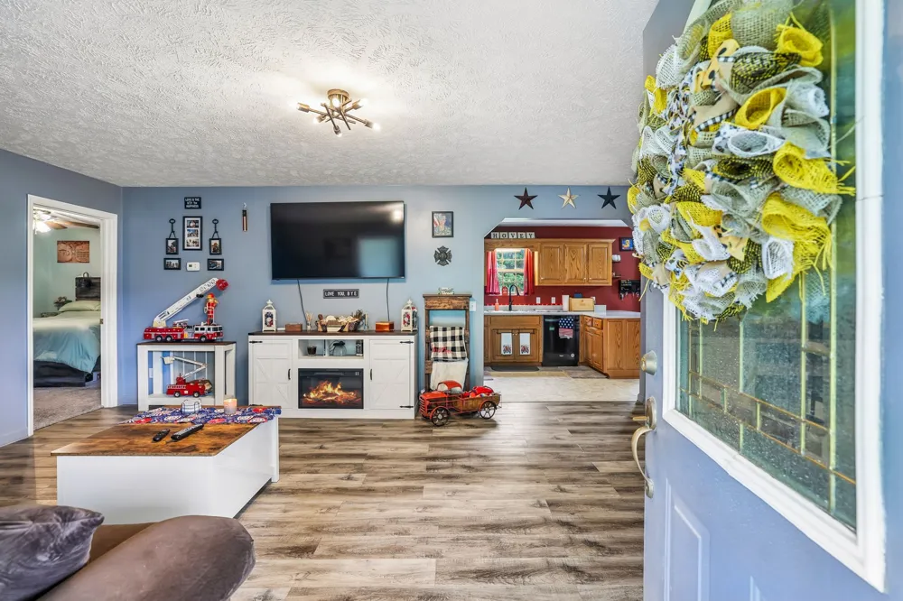 225 Woodbury Hwy Liberty, TN 37095