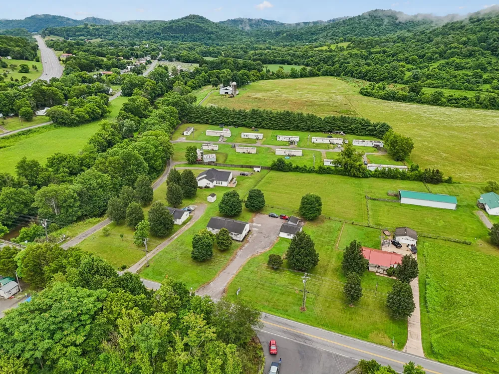 225 Woodbury Hwy Liberty, TN 37095