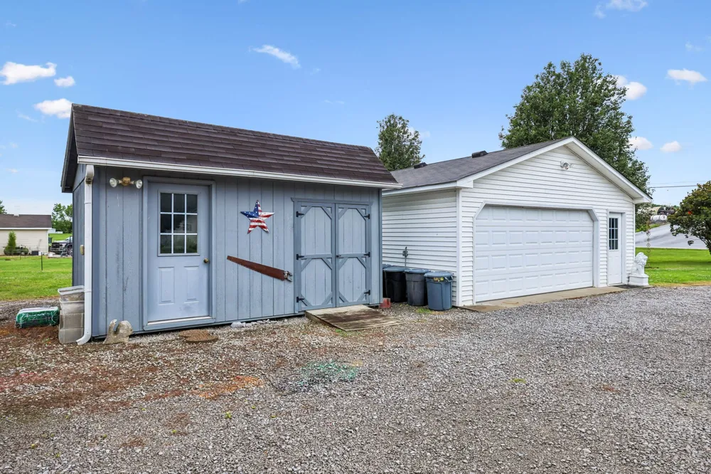 225 Woodbury Hwy Liberty, TN 37095