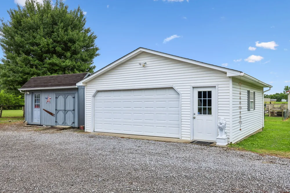 225 Woodbury Hwy Liberty, TN 37095