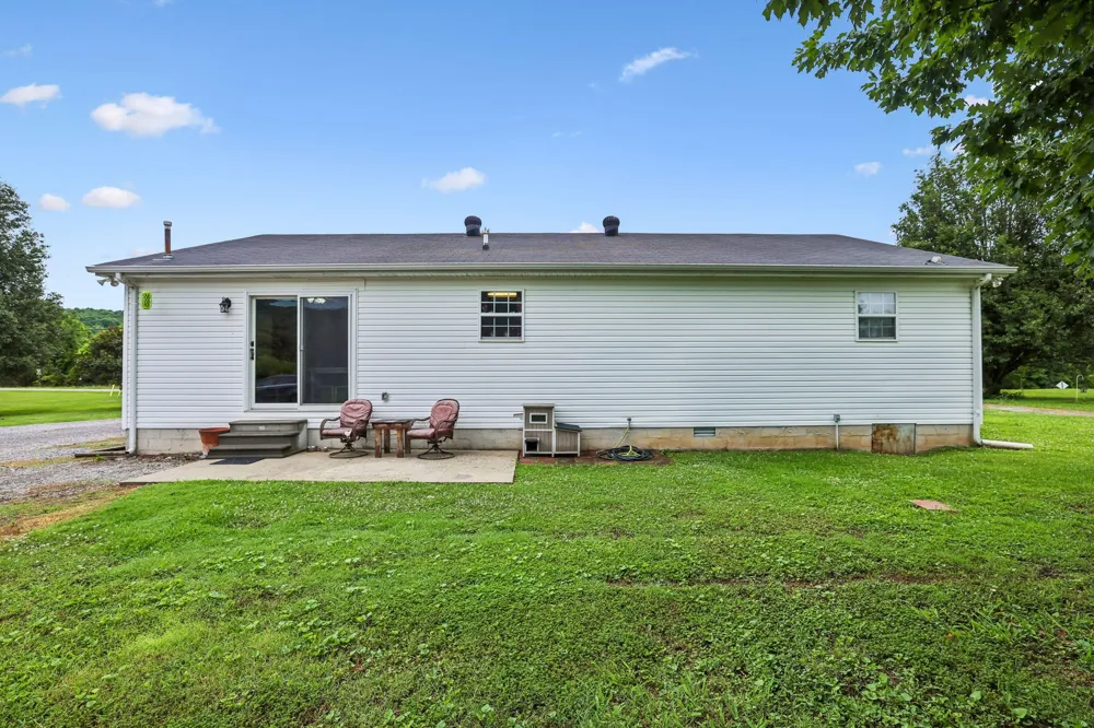 225 Woodbury Hwy Liberty, TN 37095