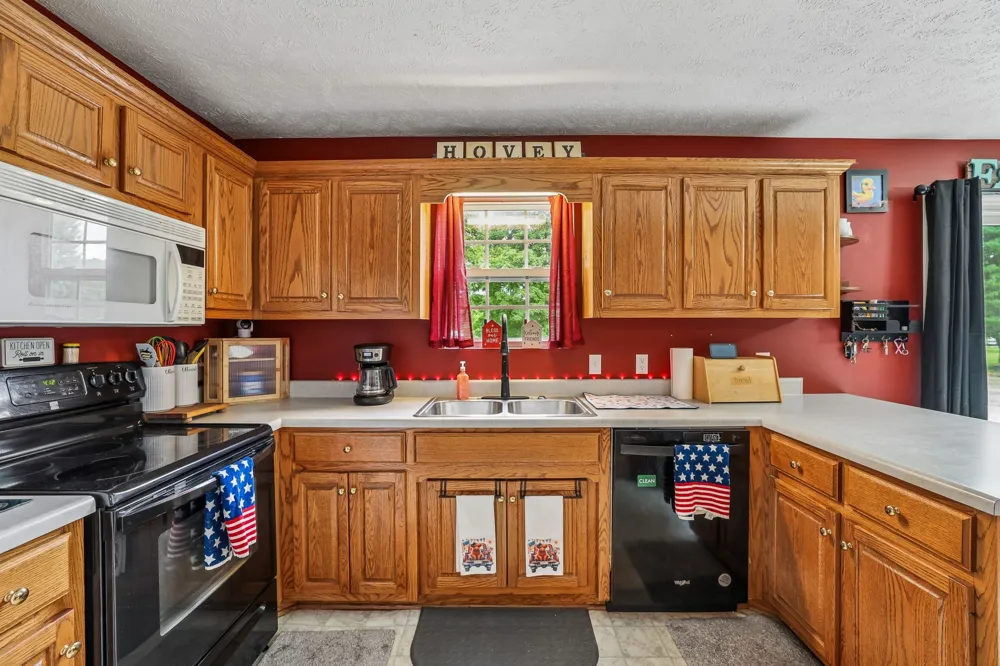 225 Woodbury Hwy Liberty, TN 37095