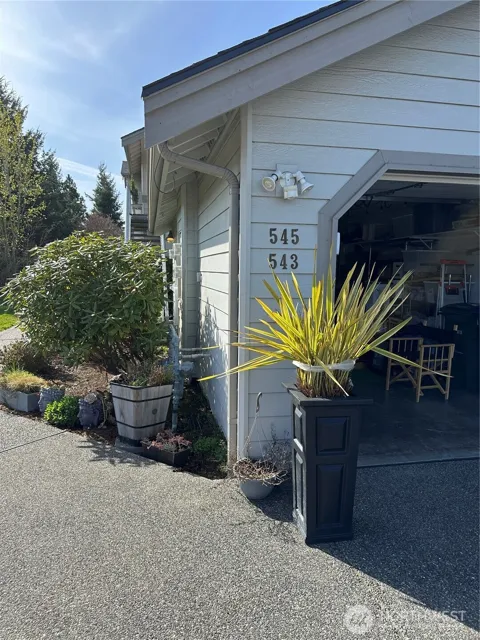 545 W Kellogg Road