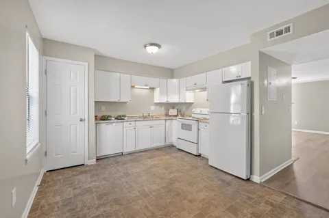 103 Coventry Woods Dr