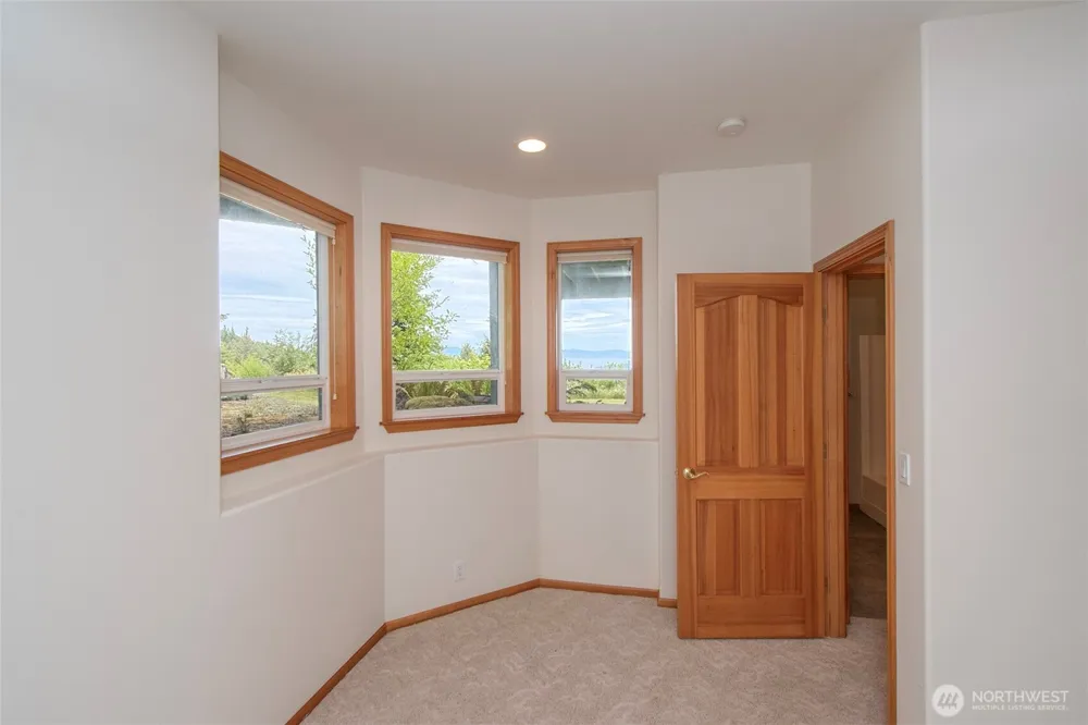 201 Karvellis Lane Port Angeles, WA 98363