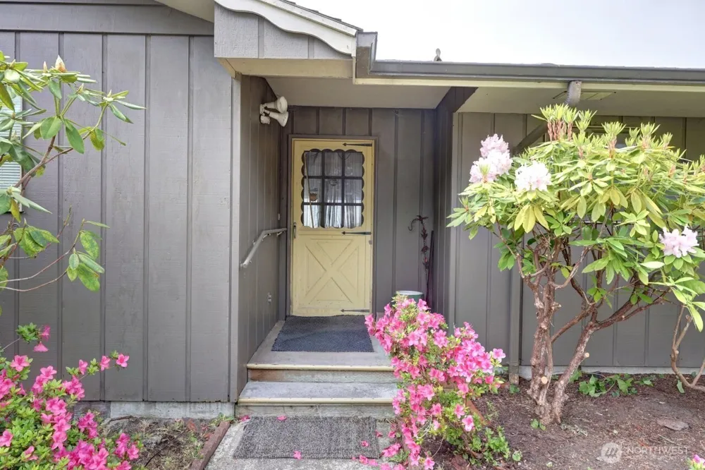 30011 J PLACE Ocean Park, WA 98640