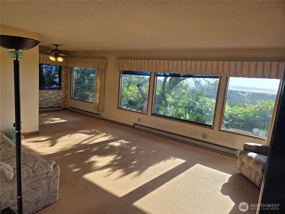 30011 J PLACE Ocean Park, WA 98640