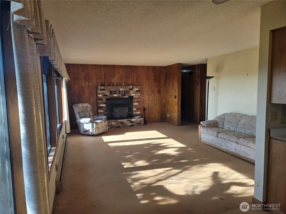 30011 J PLACE Ocean Park, WA 98640