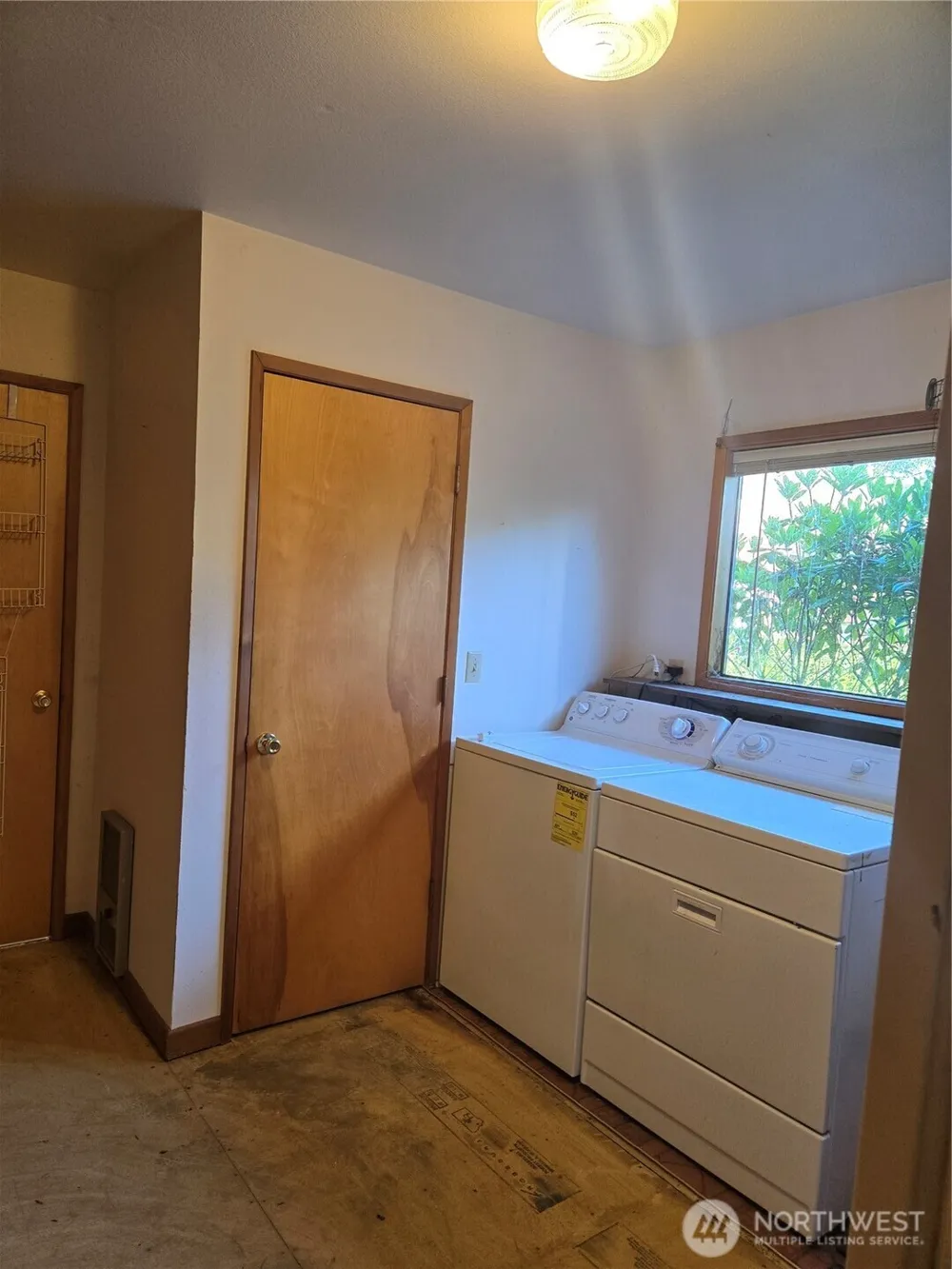 30011 J PLACE Ocean Park, WA 98640