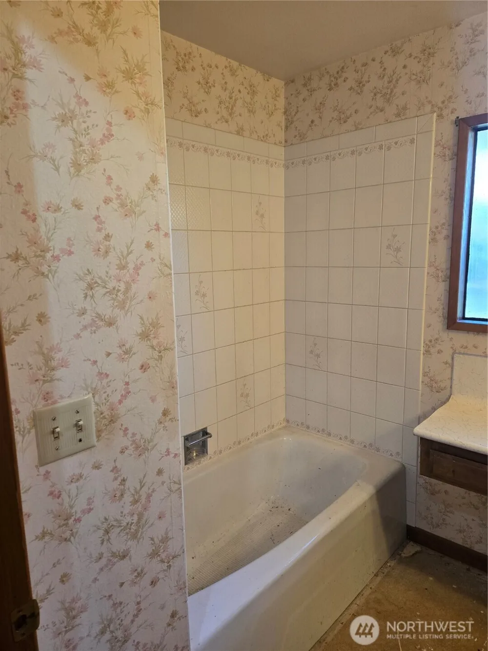 30011 J PLACE Ocean Park, WA 98640