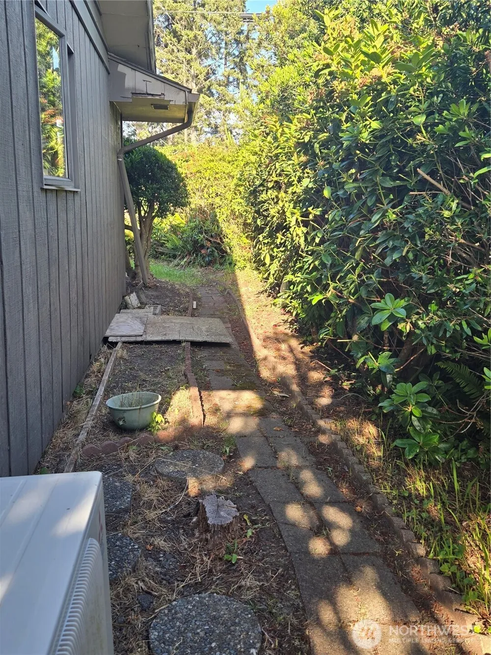 30011 J PLACE Ocean Park, WA 98640