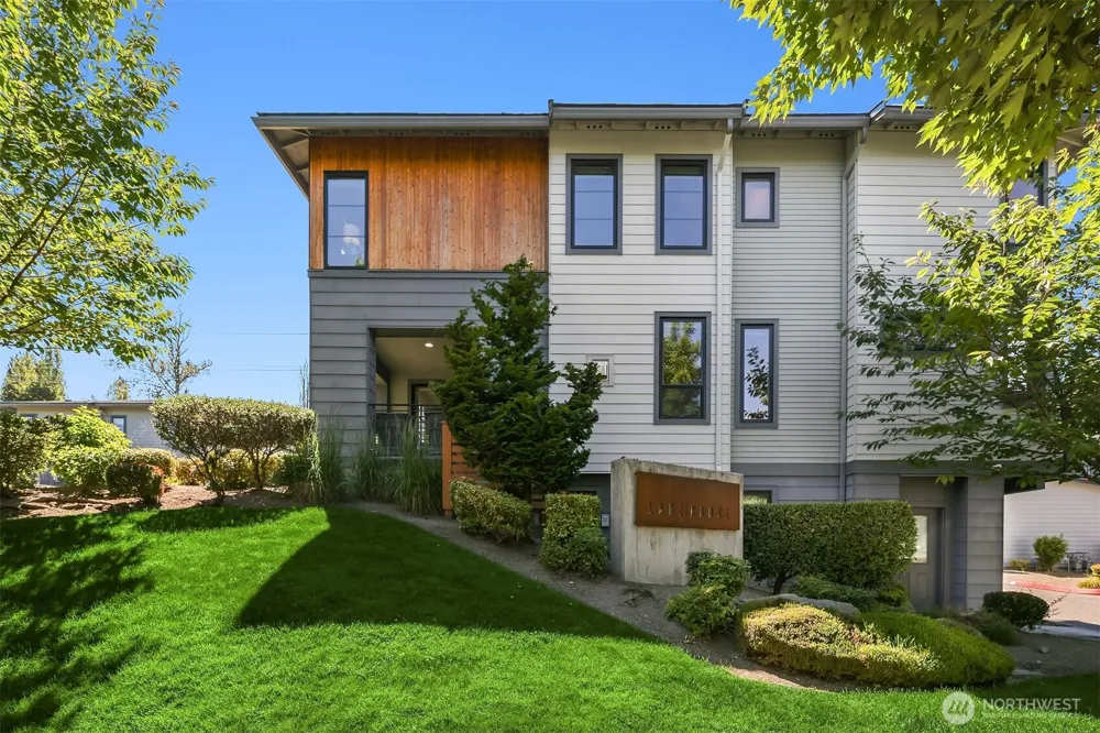 12819 SE 75th Court Newcastle, WA 98056