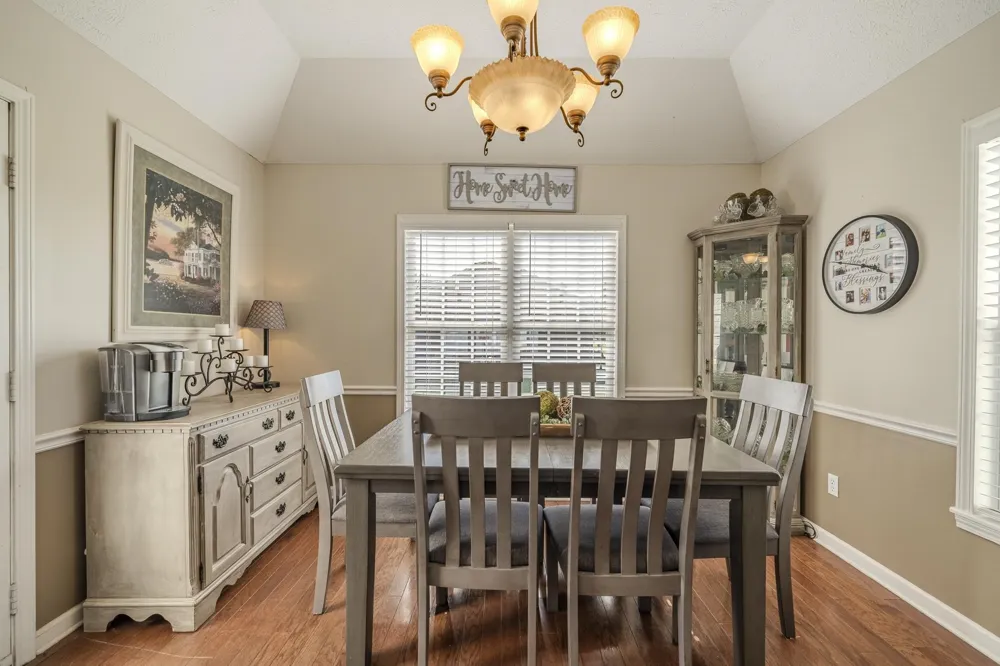 15 JH WINBORN LN Savannah, TN 38372