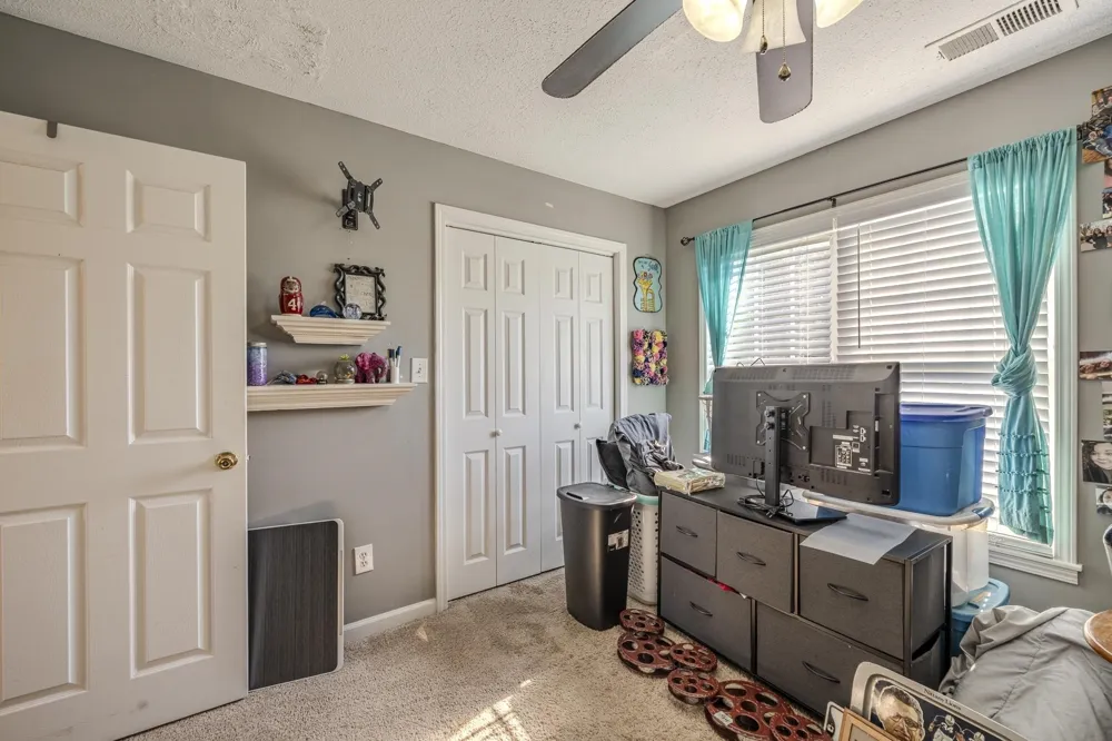 15 JH WINBORN LN Savannah, TN 38372
