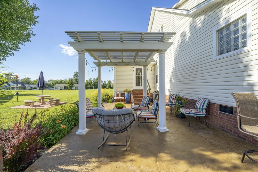 15 JH WINBORN LN Savannah, TN 38372