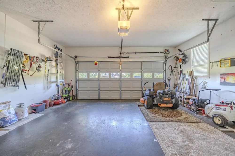 15 JH WINBORN LN Savannah, TN 38372