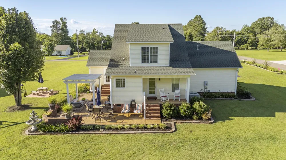 15 JH WINBORN LN Savannah, TN 38372