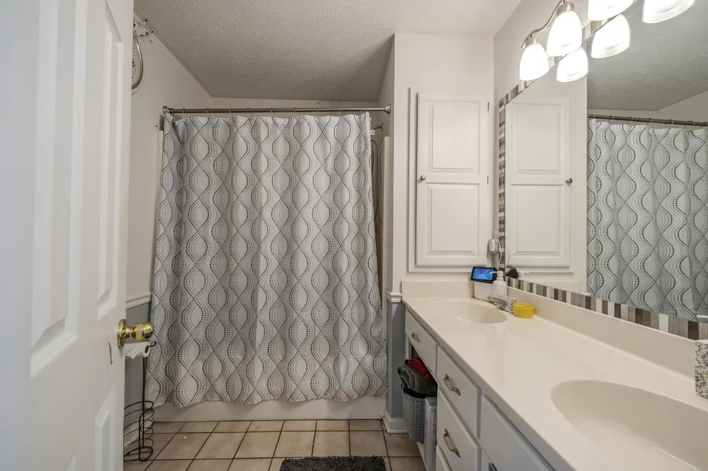 15 JH WINBORN LN Savannah, TN 38372