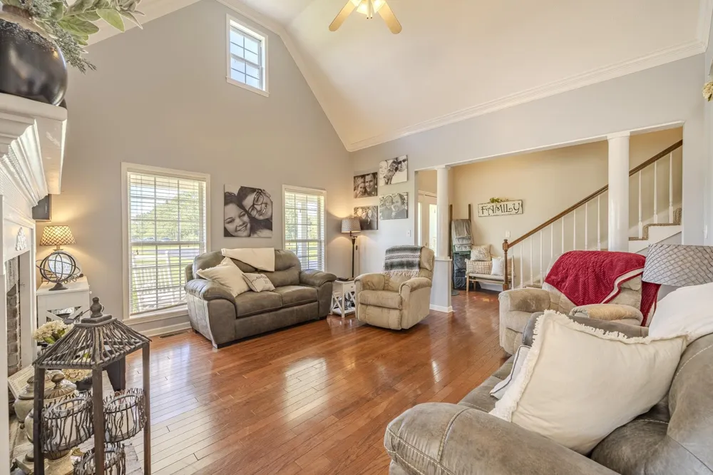 15 JH WINBORN LN Savannah, TN 38372