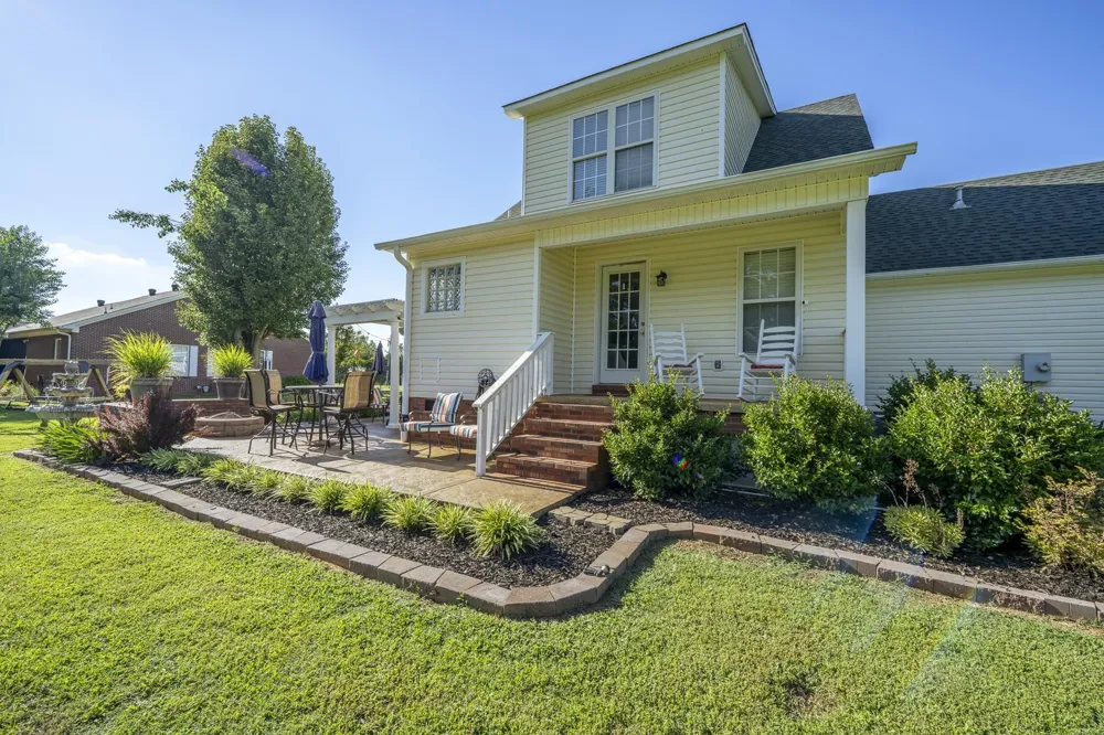 15 JH WINBORN LN Savannah, TN 38372