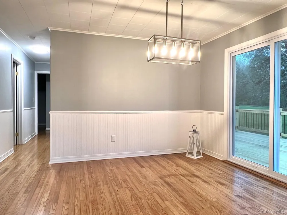 96 56 Windham, NY 12496