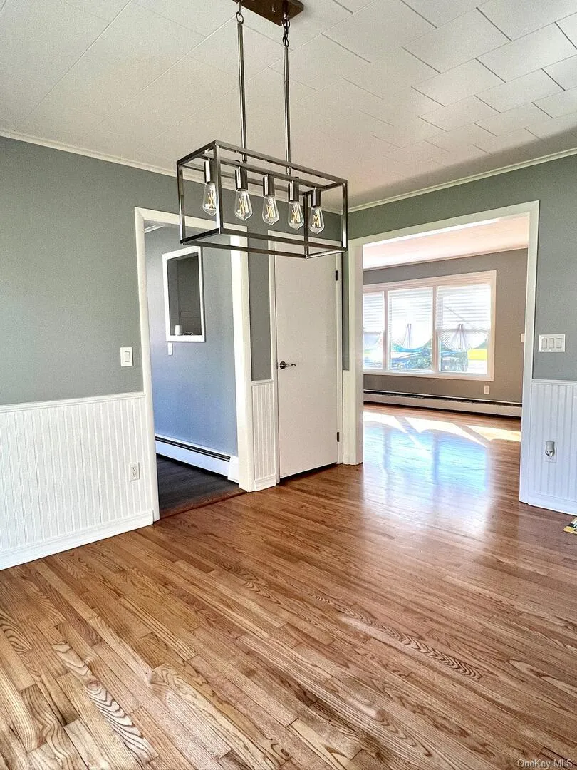 96 56 Windham, NY 12496