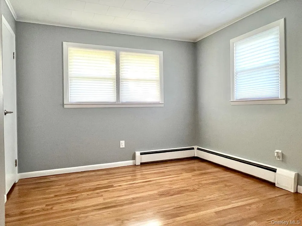 96 56 Windham, NY 12496