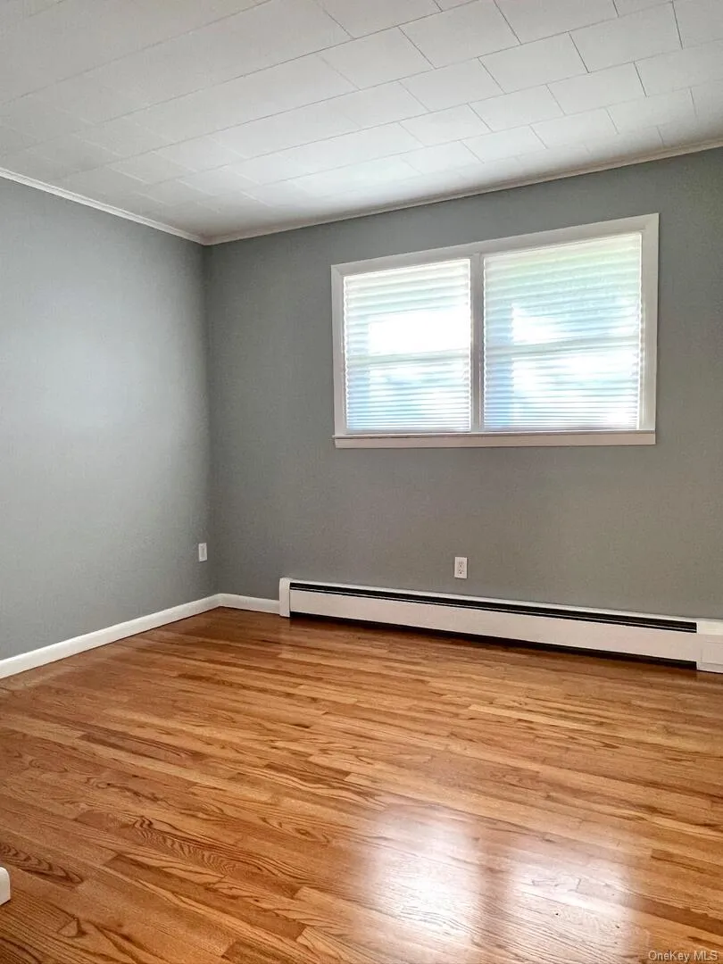 96 56 Windham, NY 12496