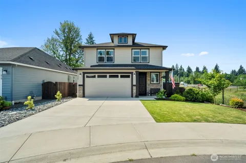 923 NW 26th Way