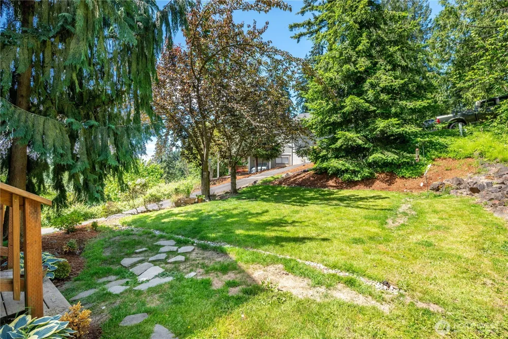 2420 Ivy Lane Kelso, WA 98626