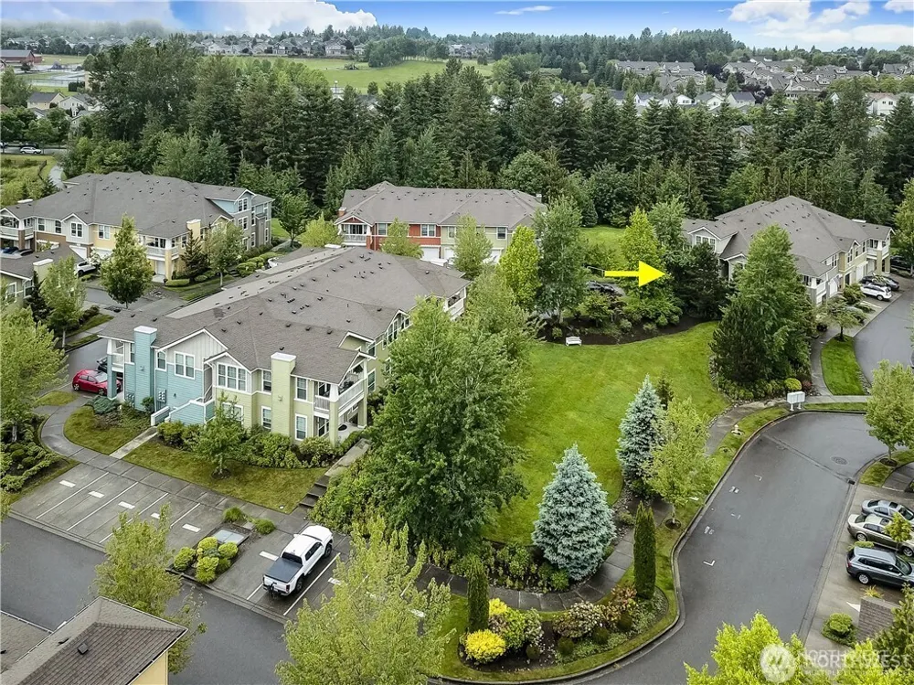 7705 Fairway Avenue SE #204 Snoqualmie, WA 98065