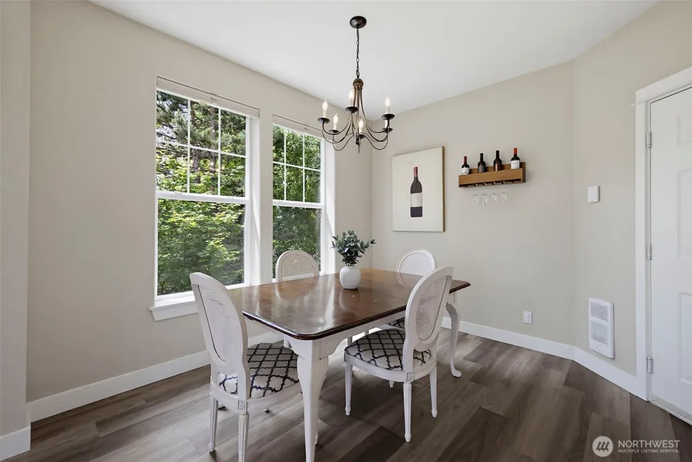 7705 Fairway Avenue SE #204 Snoqualmie, WA 98065