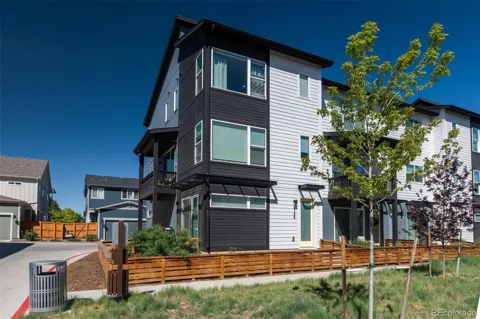 2758 W 167th Place