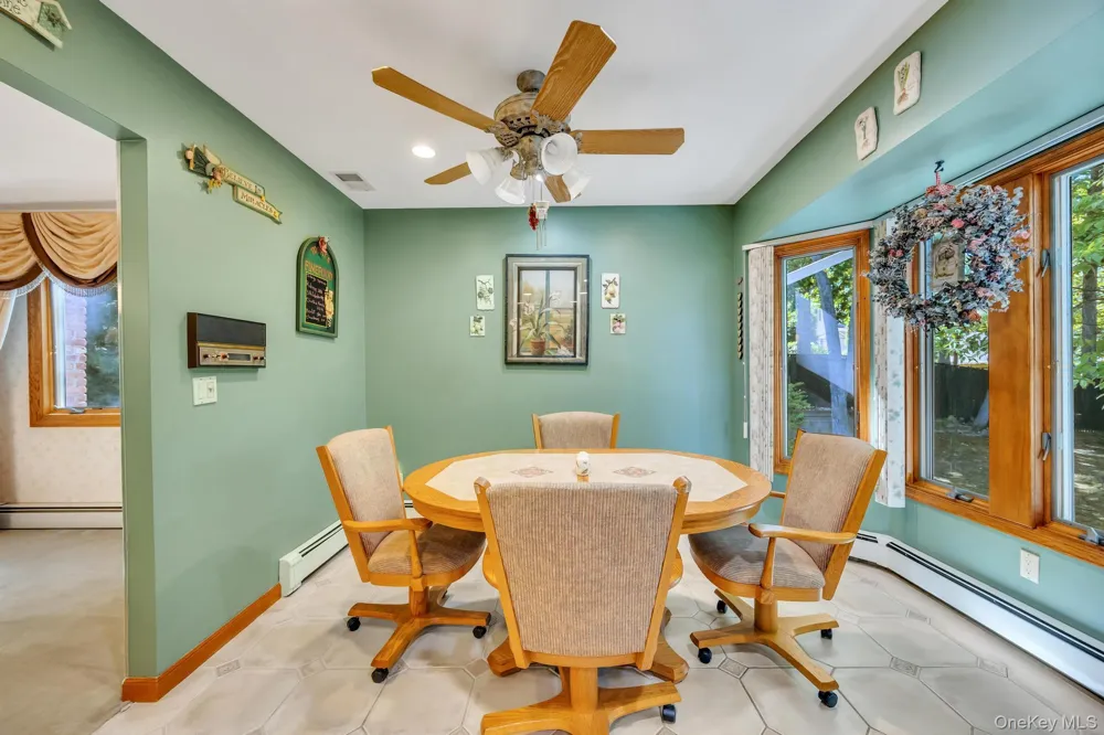 17 Cedar Place Kings Park, NY 11754