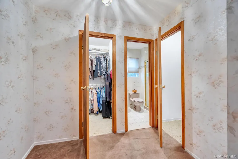 17 Cedar Place Kings Park, NY 11754