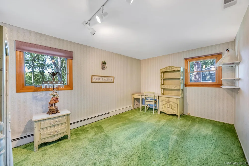 17 Cedar Place Kings Park, NY 11754